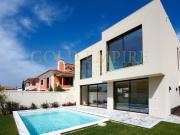 Moradia T4 isolada com piscina e jardim privado na...