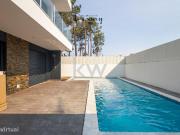 Moradia T4 isolada com piscina, zona nobre de Corroios,...