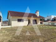 Moradia T4 isolada | design moderno | espaço e conforto...