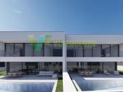 Moradia T4 Luxo e Conforto com Piscina Privada nas Light...