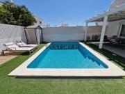 MORADIA T4 MODERNA EM MONTE GORDO, COM PISCINA E JARDIM