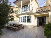 Moradia T4 na Ericeira para arrendar