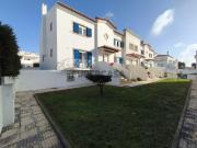 Moradia T4 no Centro da Ericeira a Poucos Metros da Praia