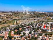 Moradia T4+ no Funchalinho Próximo às Praias!