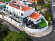 Moradia T4 Nova 2023 em Albarraque. Conforto, Piso...