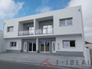 Moradia T4 nova com garagem fechada