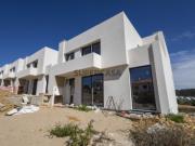 Moradia T4 nova com piscina e de Design moderno, em Mafra