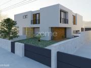Moradia T4 Nova Santa Joana