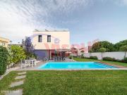 Moradia T4 Office Valadares com Piscina