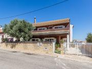 Moradia T4 Ótimas Áreas, localizada no Algoz