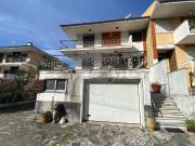 Moradia T4 para arrendar em Loures