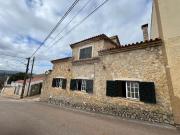 Moradia T4 para arrendar em Sobrena