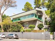 Moradia T4 para arrendar em Vale de Sta Rita