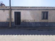 Moradia T4 para remodelação completa em Granja