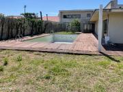 Moradia T4 para venda