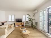 Moradia T4 remodelada na Areia, Cascais