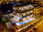 Moradia T4 + T0 Independente — Alto da Parede, Cascais