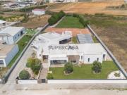 Moradia T4 Térrea Arq. Moderna Lote 3960m2 I Atouguia da...