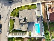 Moradia T4 Térrea c/ Cave | Alto Padrão c/ Piscina |...