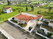 Moradia T4 térrea com piscina, Quinta do Anjo
