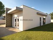 Moradia T4 Térrea isolada em construção Fernão Ferro