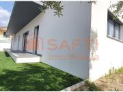 Moradia T4 Terrea moderna com garagem em Leiria