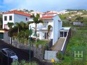 Moradia T4 unifamiliar no Caniço de Baixo