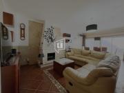 Moradia t5+1 com garagem e terraço!