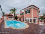 Moradia T5+1 sem mveis em Birre Cascais, totalmente...