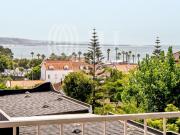 Moradia T5+2 com vista mar e rio em Caxias Oeiras 0m²...