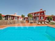 Moradia T5+3 com piscina inserida num lote com 2670m2 +...