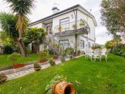 Moradia T5 à venda em Amares