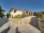 Moradia T5 à venda em Bonsucesso