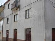 Moradia T5 à venda em Bragança