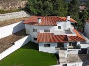 Moradia T5 à venda em Leiria