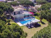 Moradia T5 à venda em Loulé Moradia T5 à venda em Loulé