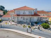 Moradia T5 à venda em Mangualde