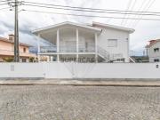 Moradia T5 à venda em Vila Nova de Famalicão