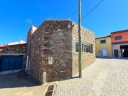 Moradia T5 à venda em Vimioso