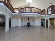 Moradia T5 com 1357m2 e terreno com 10.559m2 em Belas,...