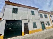 Moradia T5 com amplo espaço exterior em Aldeia da Mata