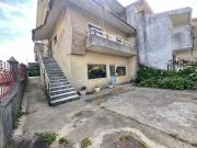 MORADIA T5 COM ESPAÇO COMERCIAL E ANEXO