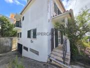 Moradia T5 com garagem e bastante espaço exterior e...