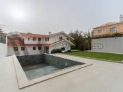 MORADIA T5 COM JARDIM, PISCINA AQUECIDA E GARAGEM,...