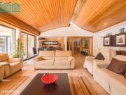 Moradia T5 com piscina e espao exterior em Aradas