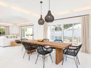 Moradia T5 com piscina e jardim no Vale do Lobo, Algarve