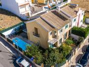 Moradia T5 com Piscina em Carcavelos