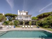 Moradia T5 com piscina na Costa da Guia em Cascais