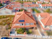 Moradia T5 com Sótão amplo e 1000m2 de lote, Redondos,...