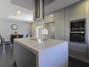 Moradia T5, Costa Da Caparica, Almada | BPI Expresso...